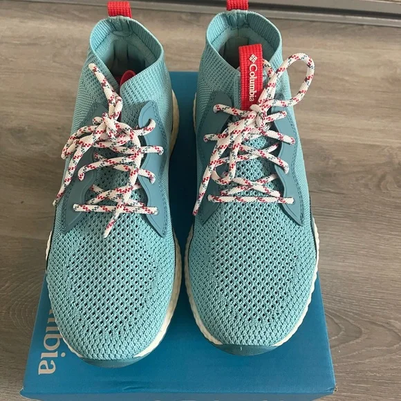 Hiking Shoes - Picture 5 of 5